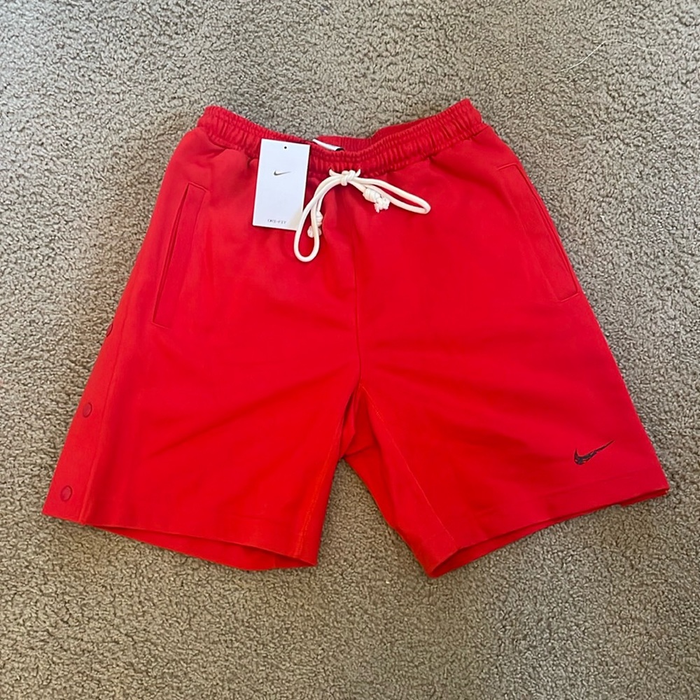 NIKE DRI-FIT SHORTS — BRAND NEW